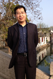 雒占福